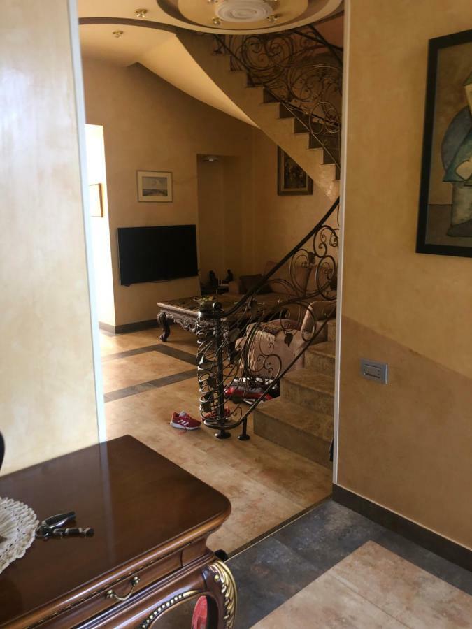 Luxury Tumanyan Apartment Jereván Kültér fotó