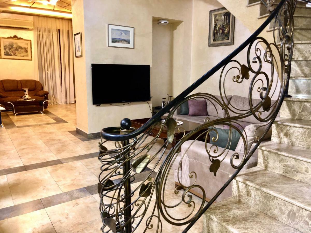 Luxury Tumanyan Apartment Jereván Kültér fotó