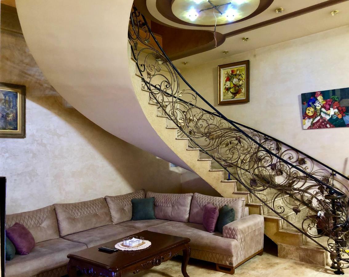Luxury Tumanyan Apartment Jereván Kültér fotó