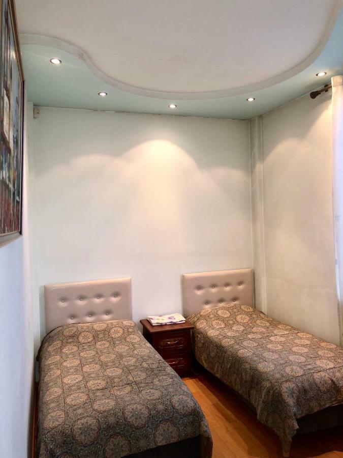 Luxury Tumanyan Apartment Jereván Kültér fotó