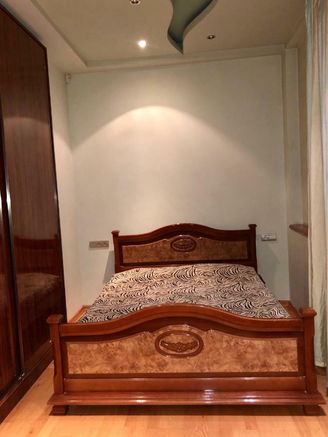 Luxury Tumanyan Apartment Jereván Kültér fotó